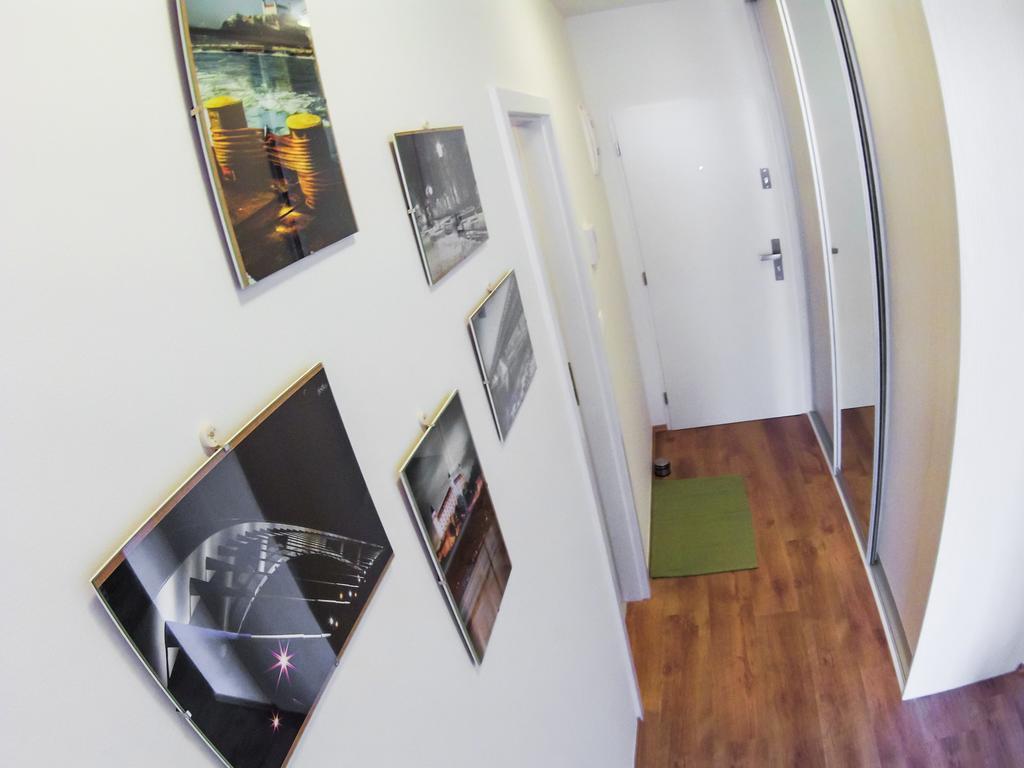Old Town Modern Apartment By Kovee Bratislava Habitación foto